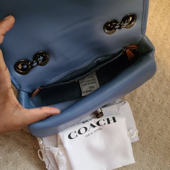 💰SOLD💰Coach Pillow Madison Shoulder Bag With Quilting Style C8560 - Picture 6 of 14
